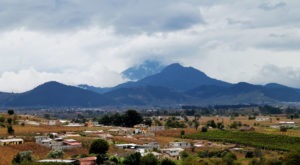 Ante el Estado colonial decimos: la tierra le pertenece a los pueblos